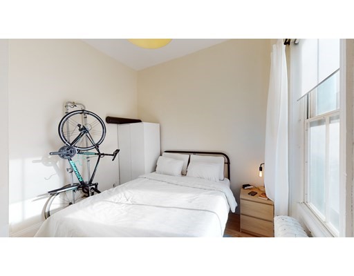 92 Marlborough St, Back Bay