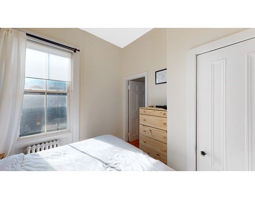 92 Marlborough St, Back Bay