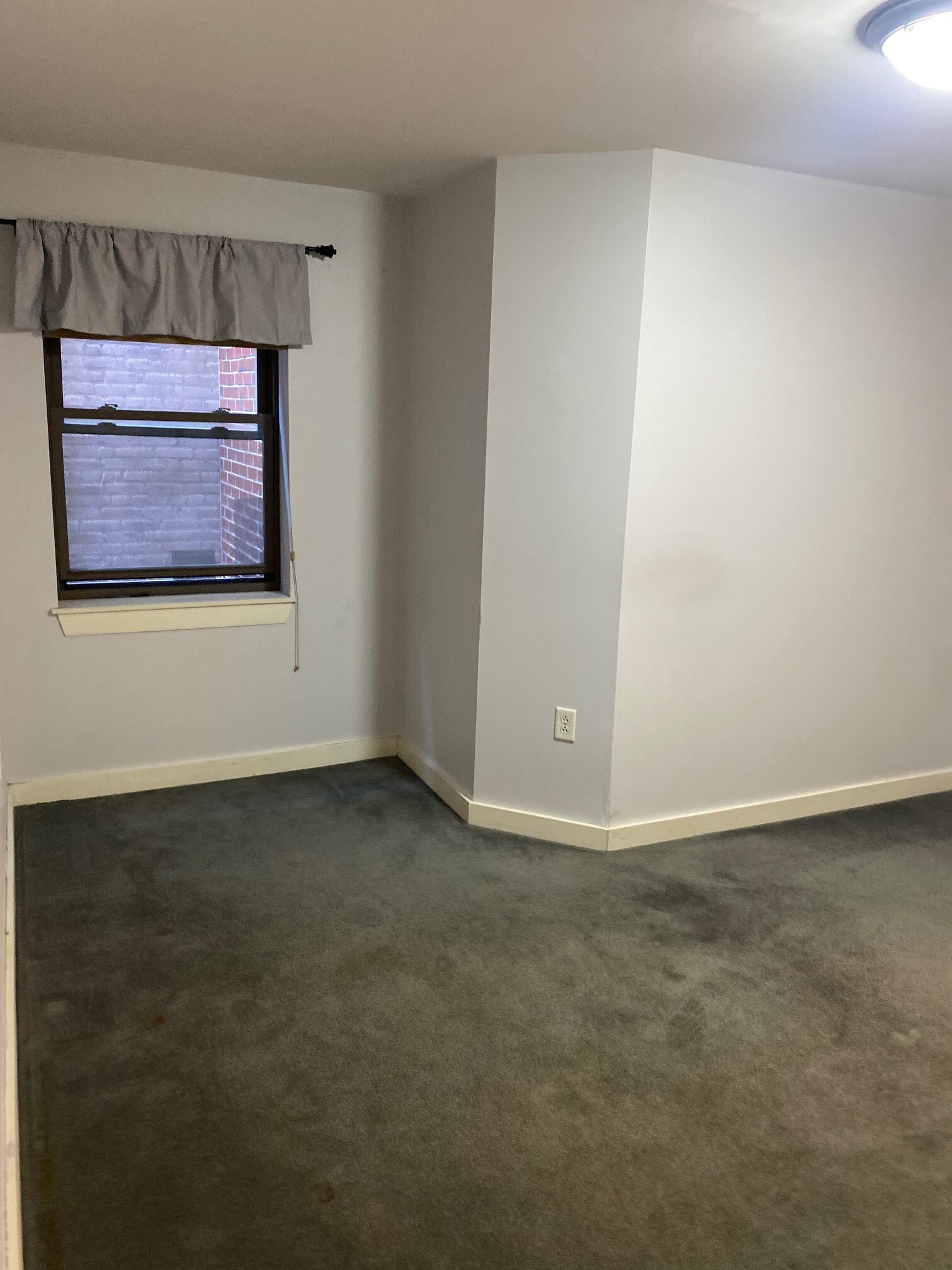 534 Commonwealth Ave, Fenway