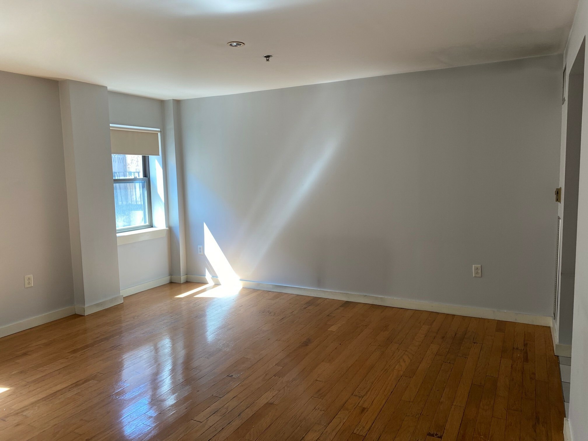 534 Commonwealth Ave, Fenway