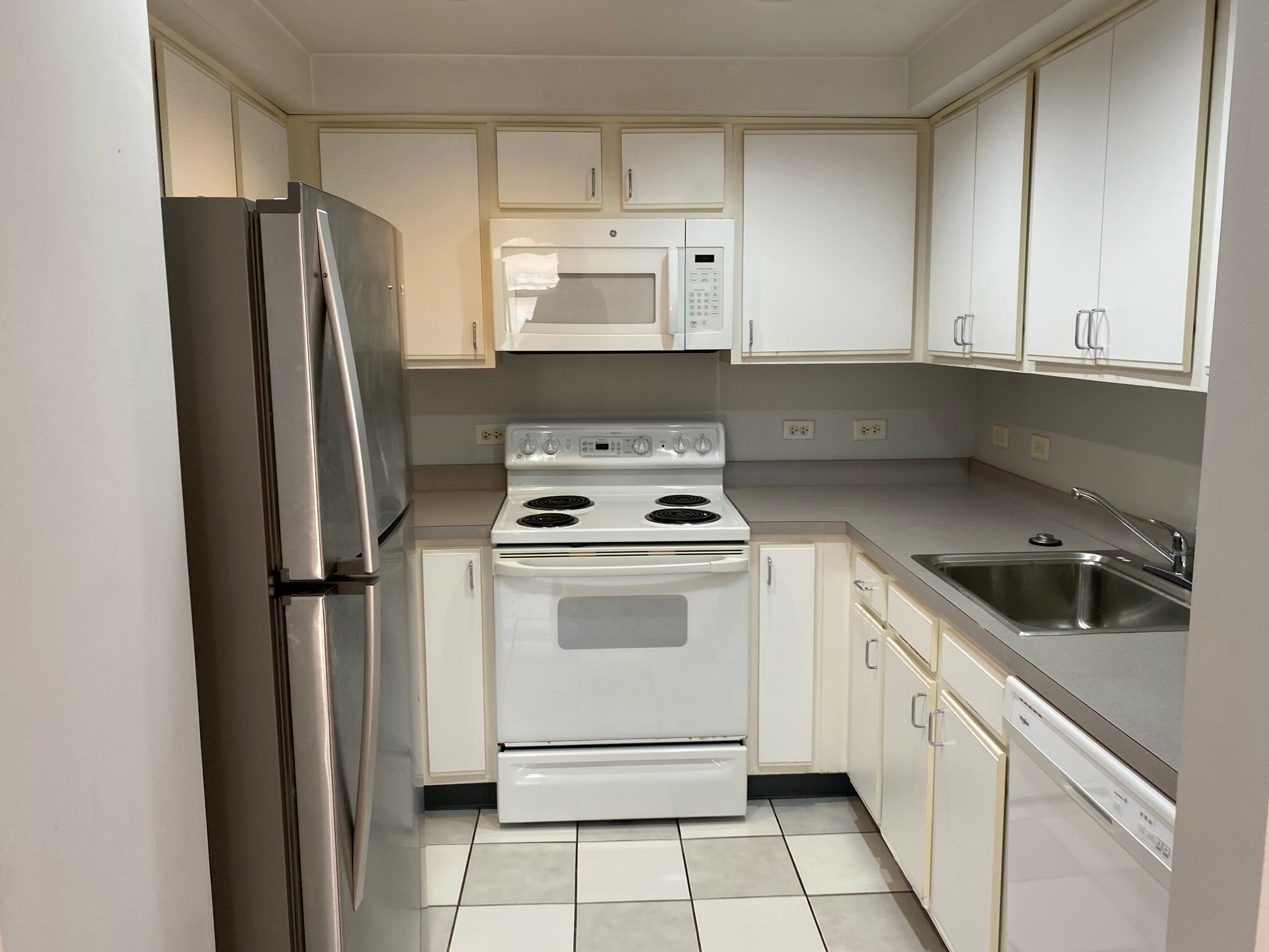 534 Commonwealth Ave, Fenway