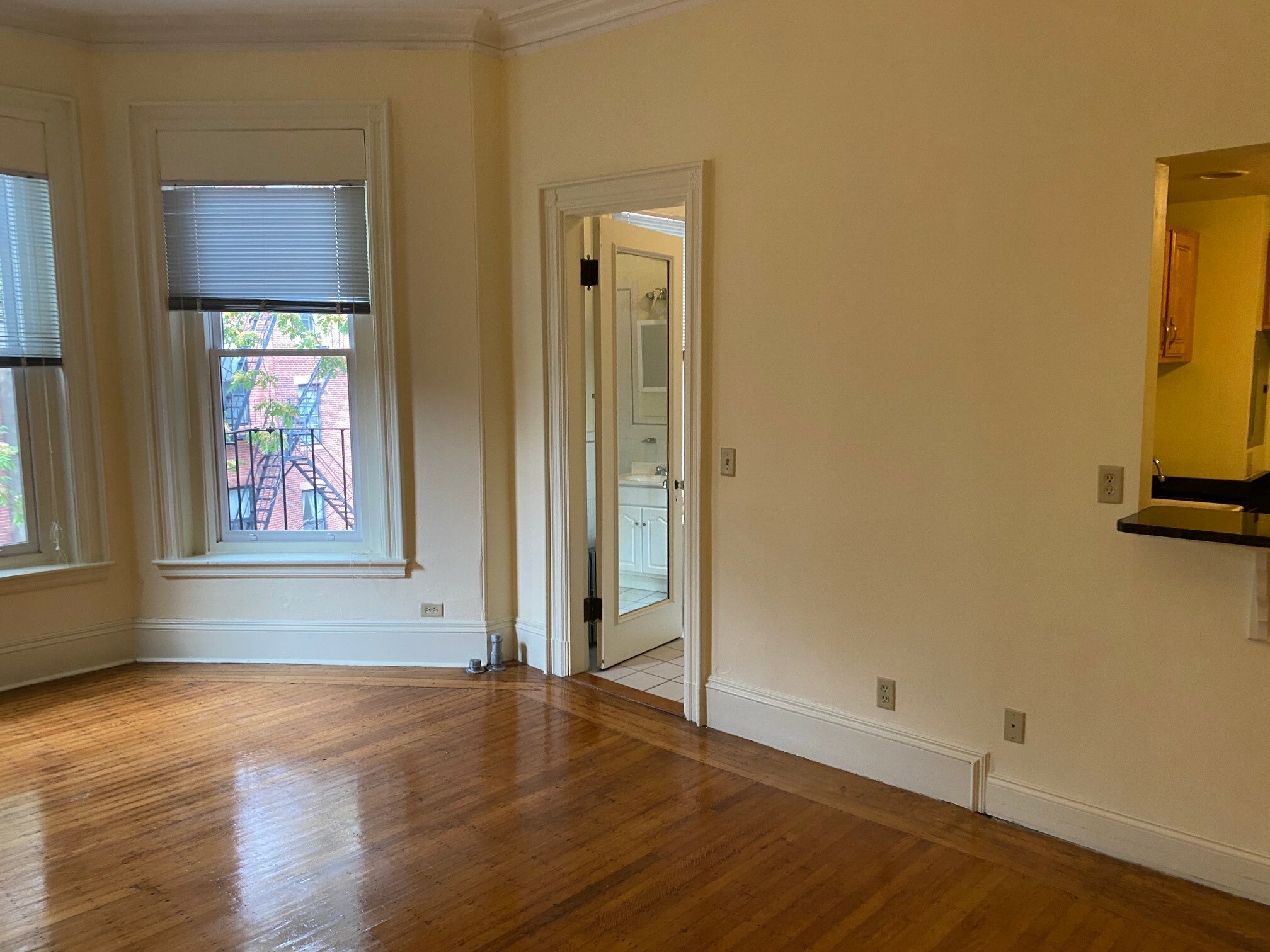 379 Commonwealth Ave, Back Bay