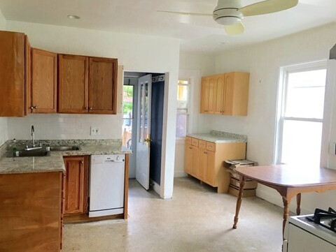 6 Hammer St, Waltham