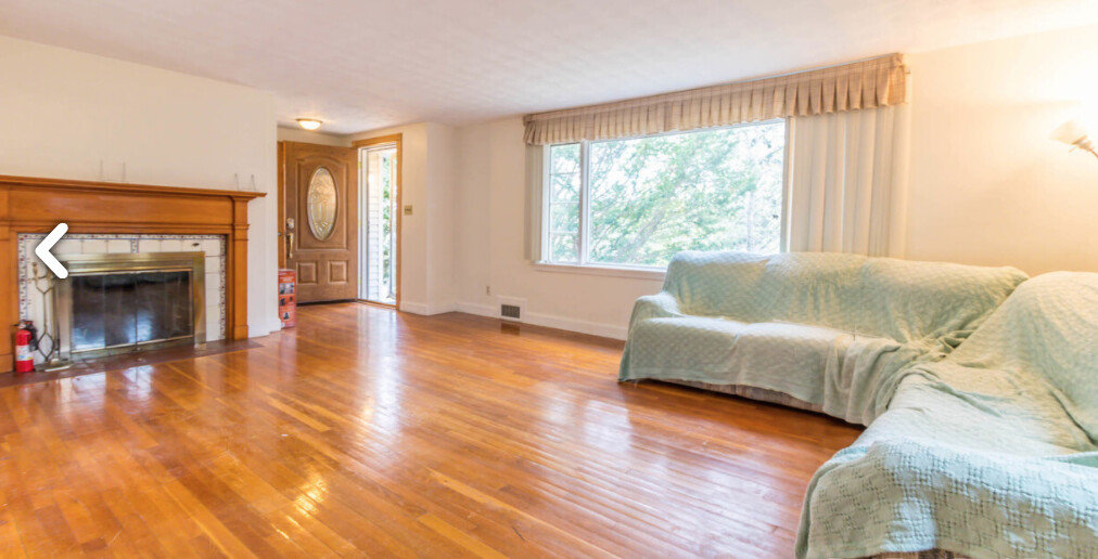 245 North Ave, Weston