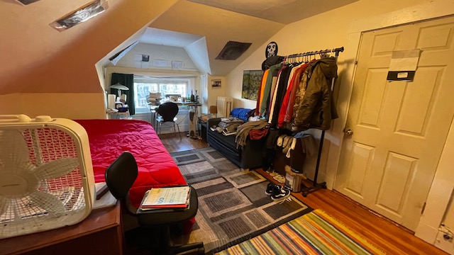 11 Kinross Rd, Brighton