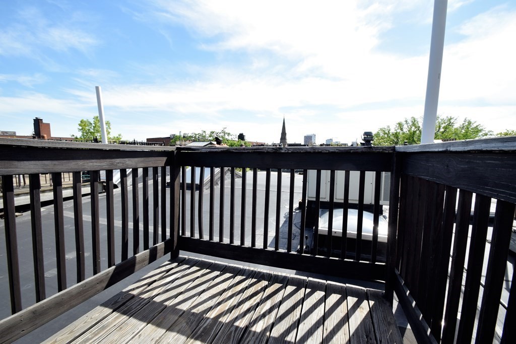 17 Holyoke St, South End