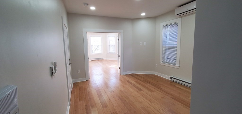 233 Chelsea St, East Boston