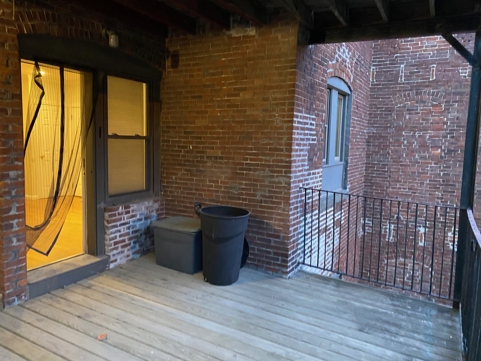 12 Pompeii St, Roxbury