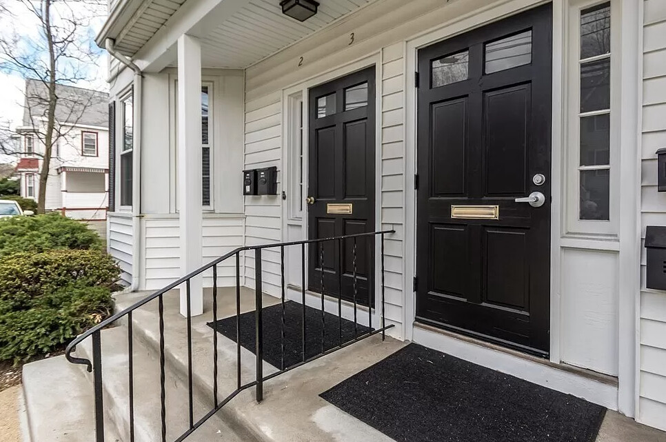 84 South St, Waltham