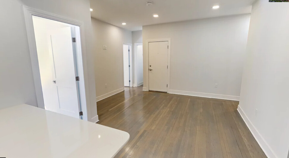 Photo 3 of 108 Jersey St. Unit 6