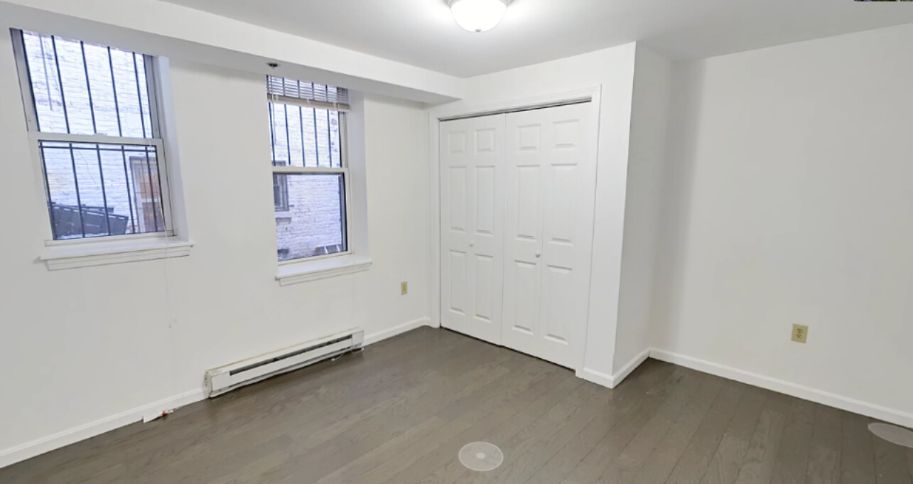 Photo 9 of 19 Queensberry St. Unit B