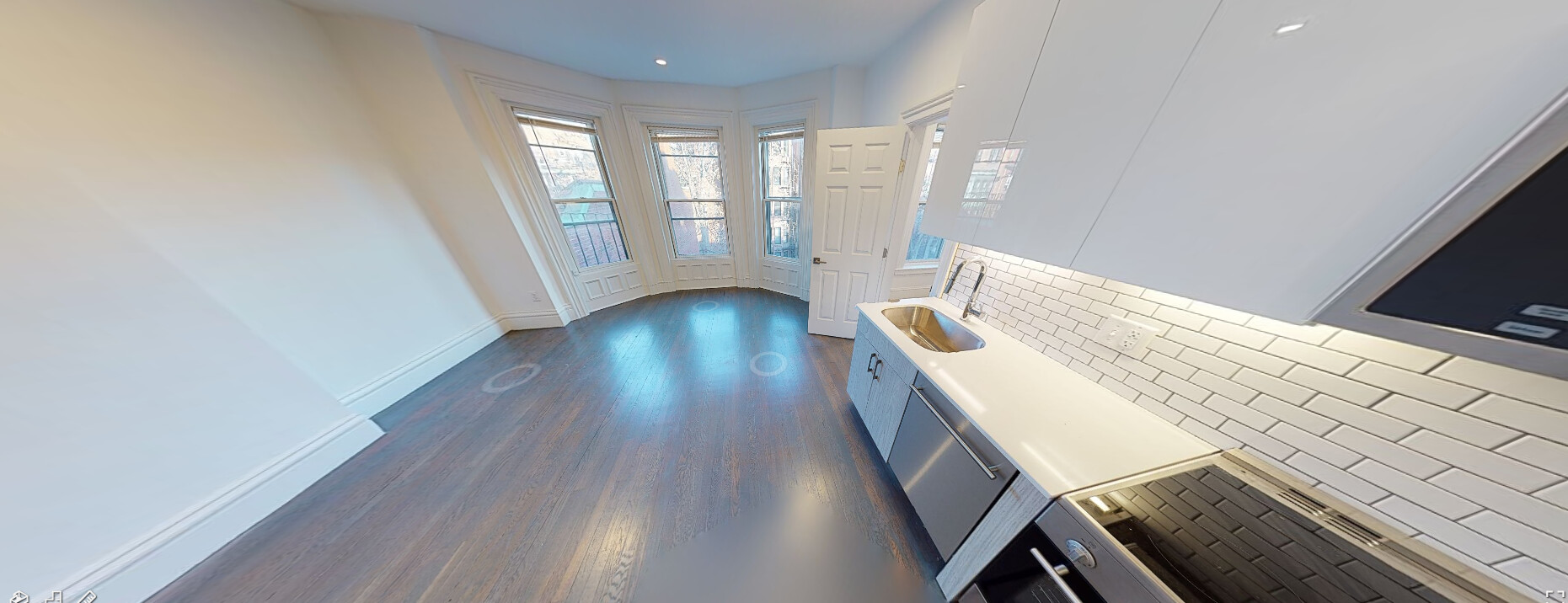 225 Newbury St, Back Bay