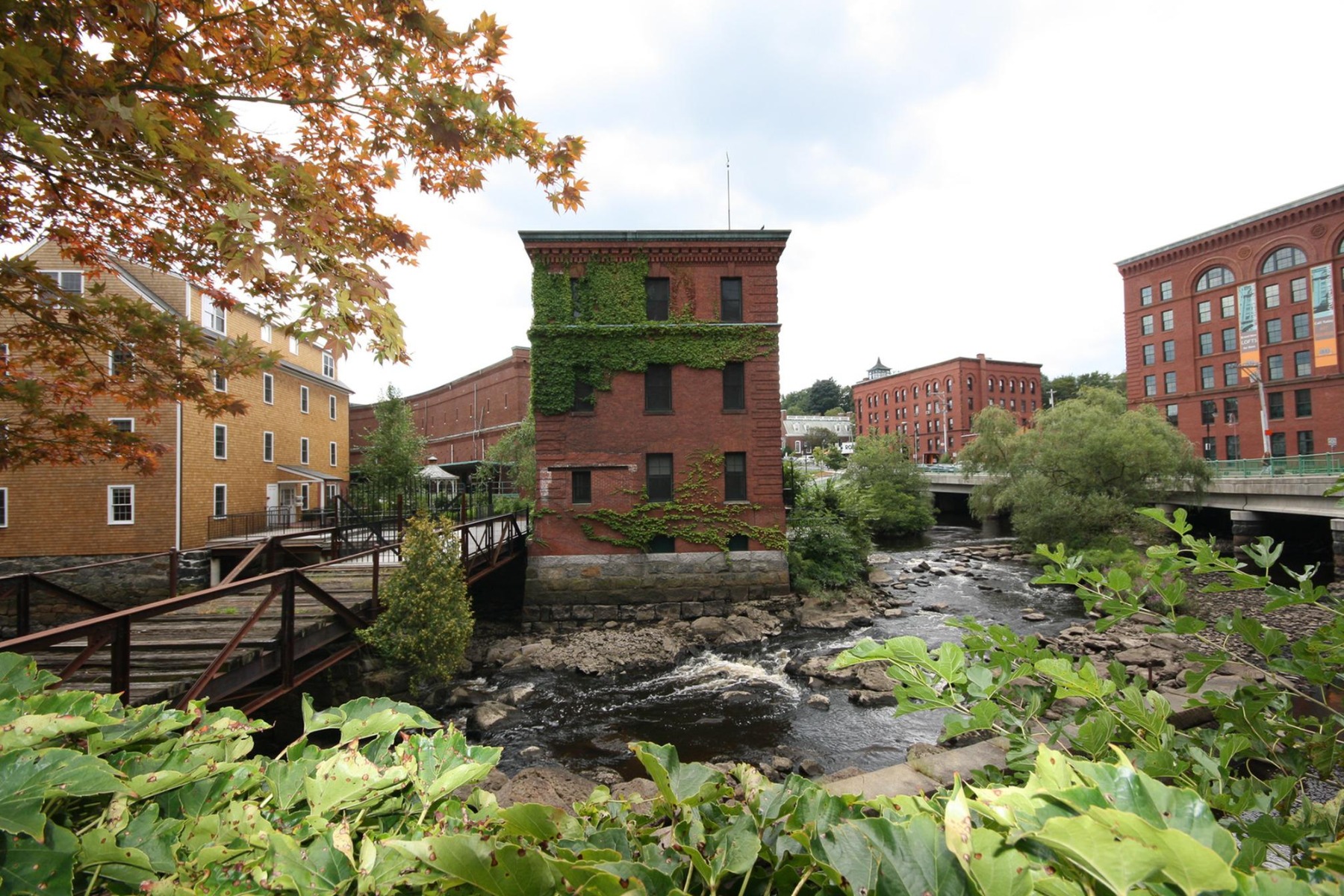 X Brookline, Brookline