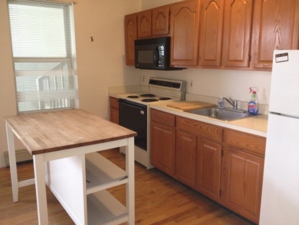 Photo 7 of 122 Berkshire St. Unit 7{3C}