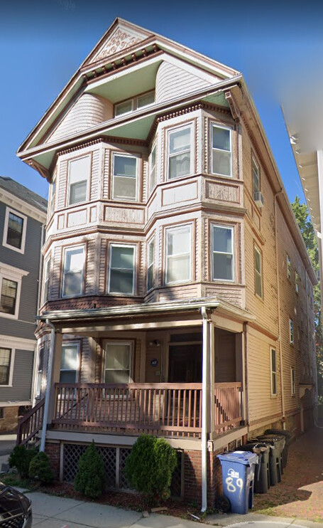 89 Hillside St, Mission Hill