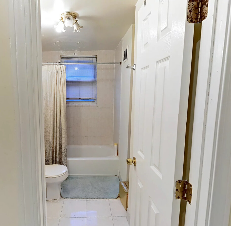 216 Freeman St, North Brookline