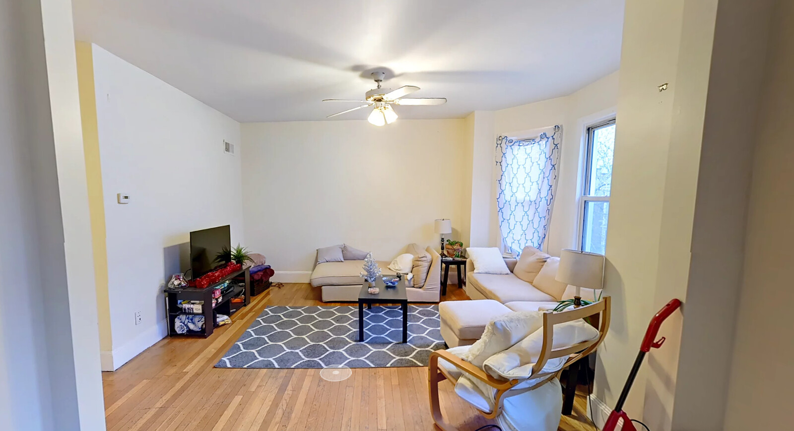 216 Freeman St, North Brookline