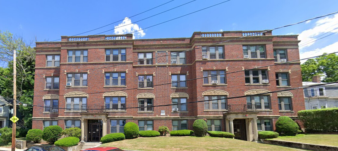 30 Bellevue St., Boston, MA - 2,700 USD/ month