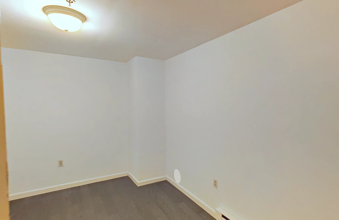 Photo 9 of 20 Queensberry St. Unit A
