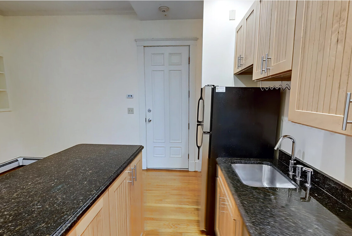Photo 2 of Commonwealth Ave. Unit 3
