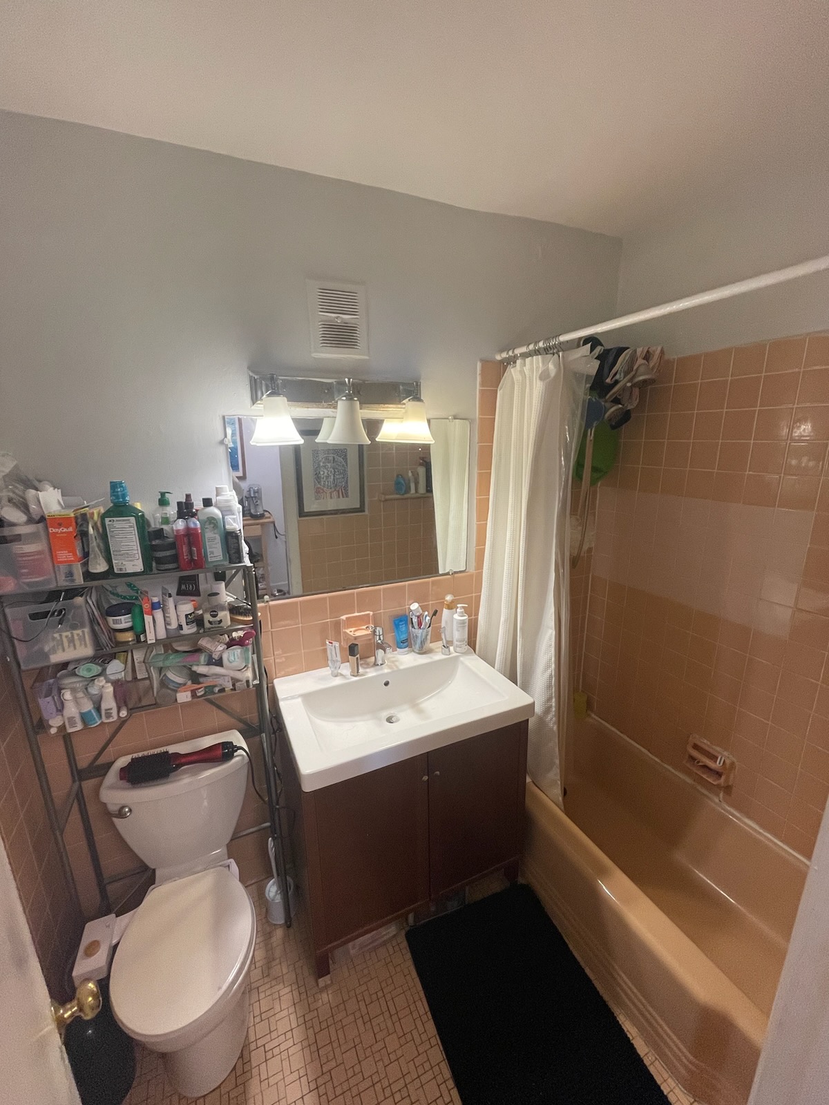 922 Beacon St, Fenway