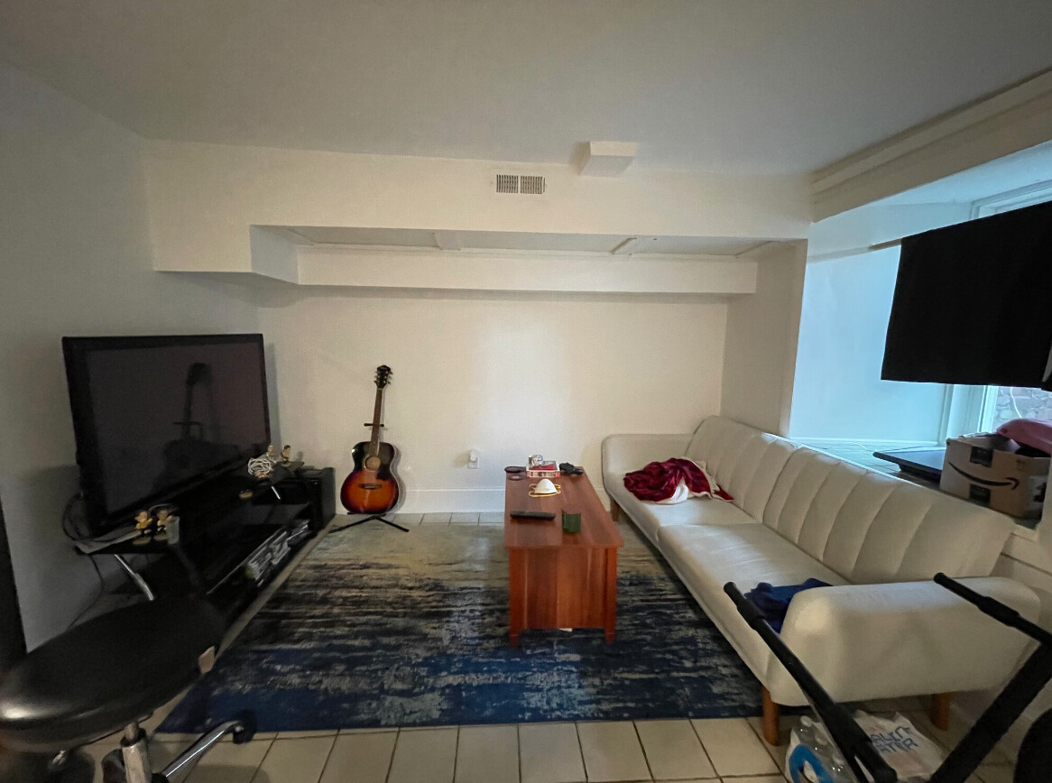 682 Parker St, Mission Hill