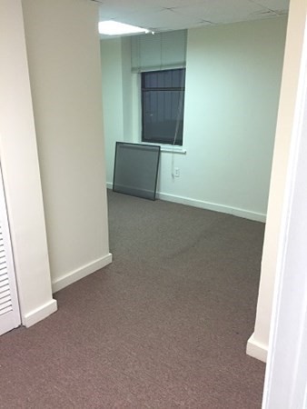 Photo 8 of 475 Commonwealth Ave. Unit G3