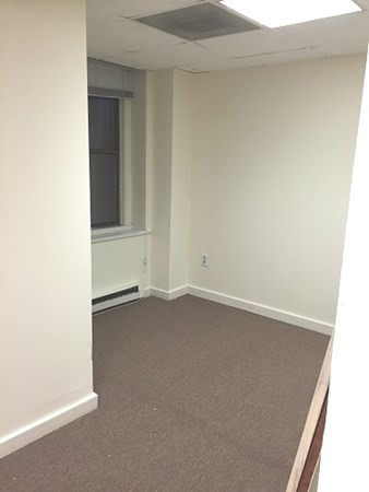 Photo 9 of 475 Commonwealth Ave. Unit G3