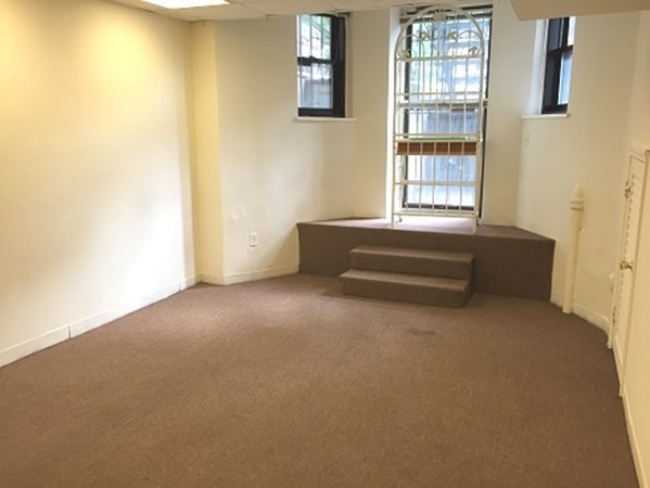 Photo 6 of 475 Commonwealth Ave. Unit G3