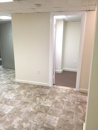 Photo 5 of 475 Commonwealth Ave. Unit G3