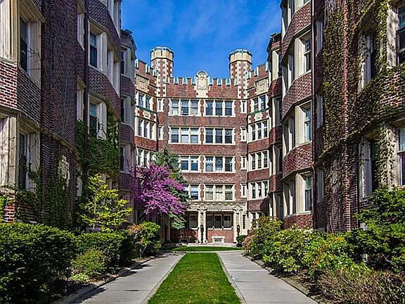 10 Dana St, Harvard Square