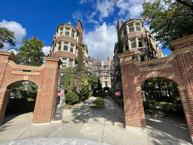 10 Dana St, Harvard Square