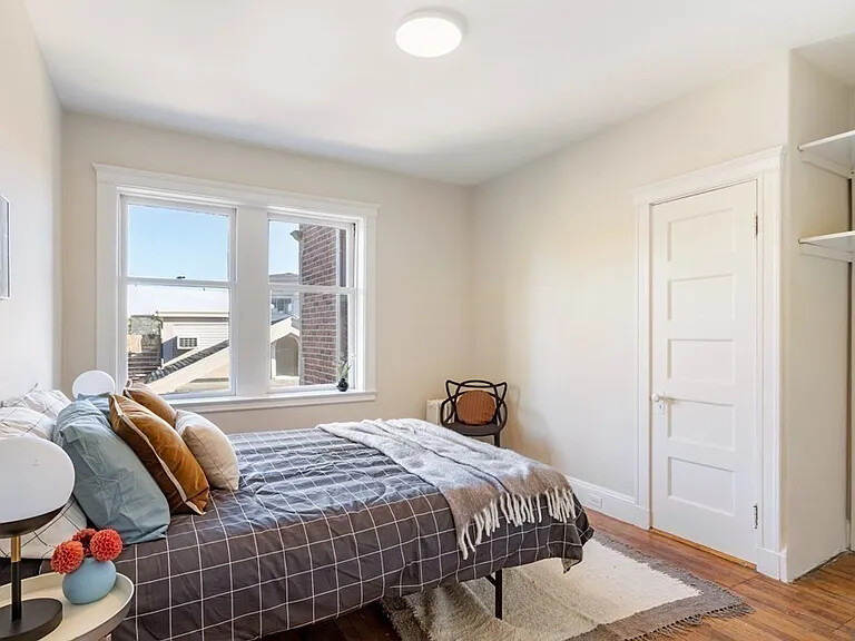 10 Dana St, Harvard Square