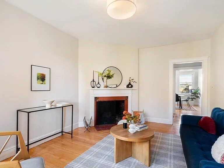 10 Dana St, Harvard Square