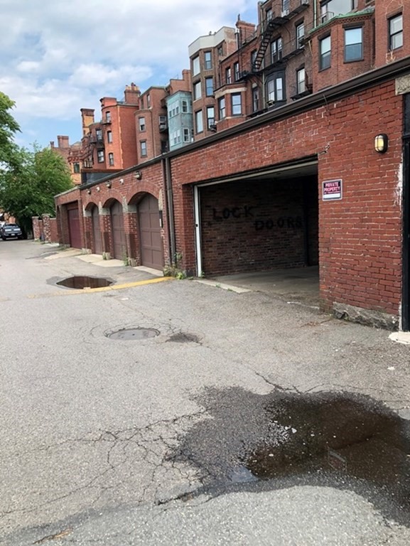 470 Beacon St, Back Bay