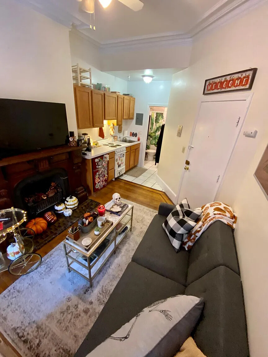 307 Beacon St, Back Bay