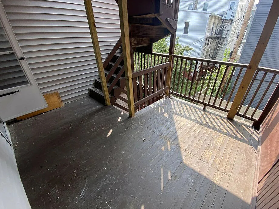 66 Middle St, South Boston