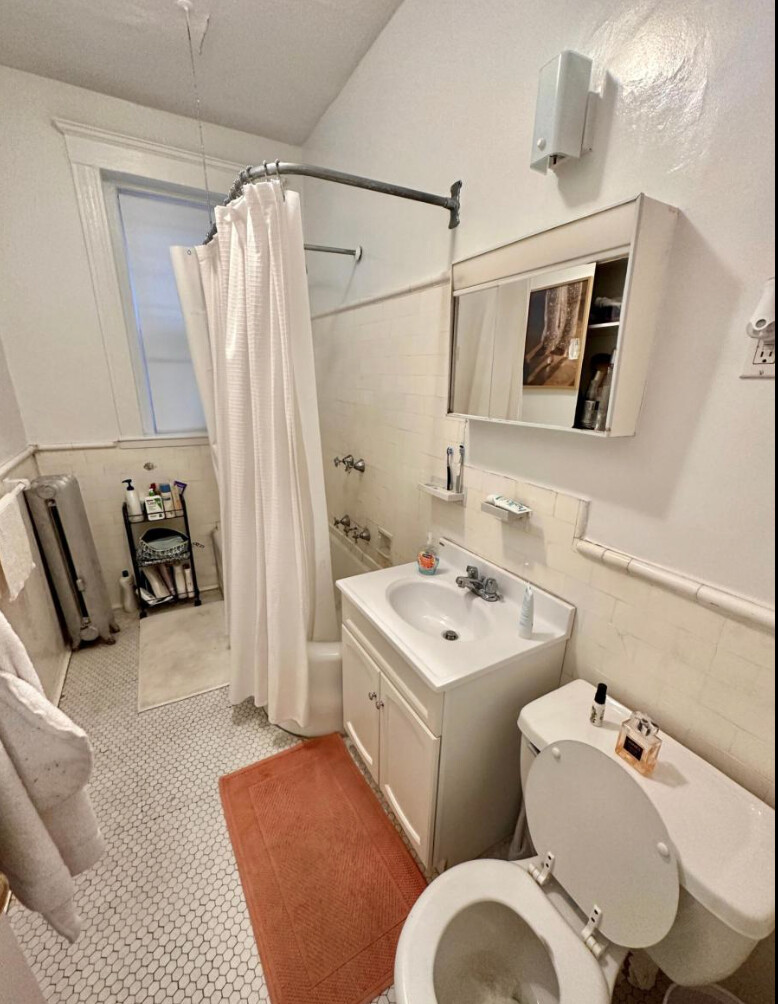 85 Winchester St, Coolidge Corner