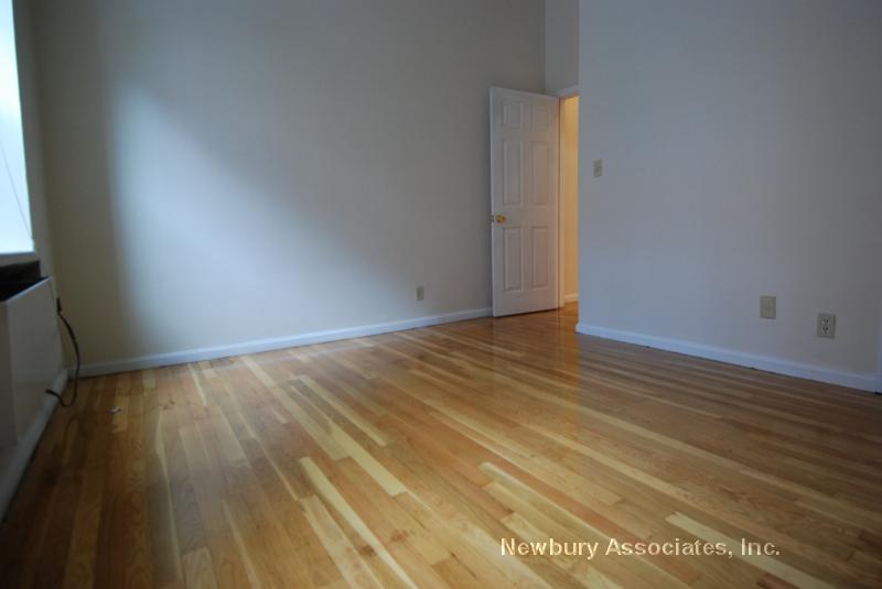 74-76 Tyler St, Boston
