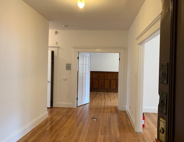 85 Winchester St, Coolidge Corner