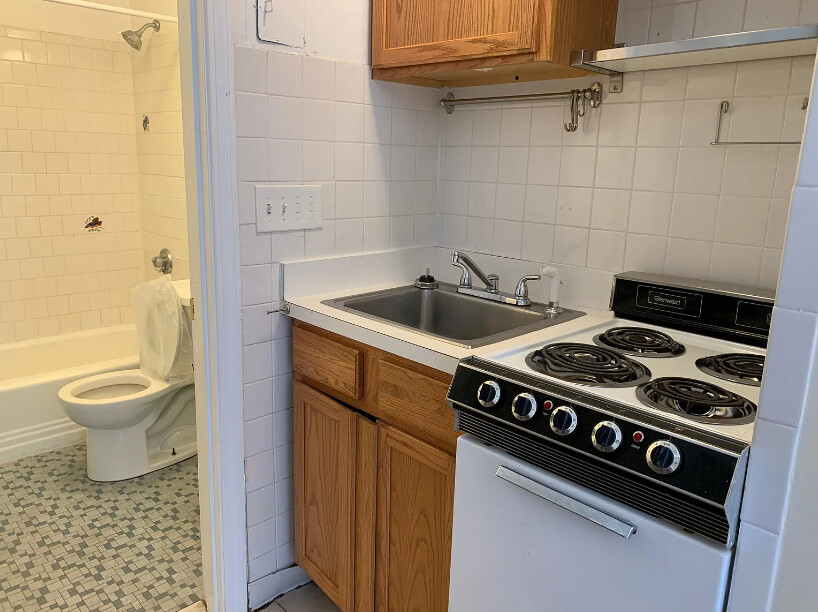 Photo 7 of 307 Beacon St. Unit 2