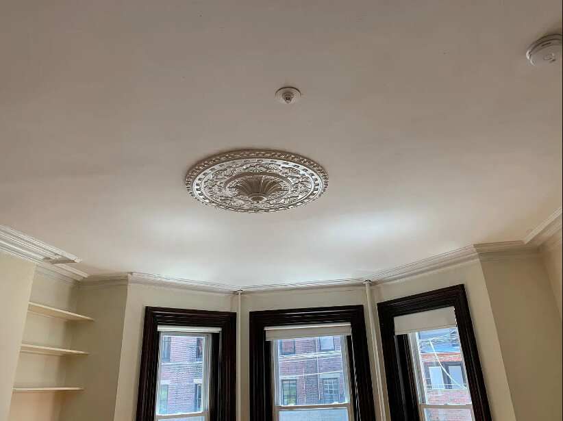 Photo 9 of 307 Beacon St. Unit 2
