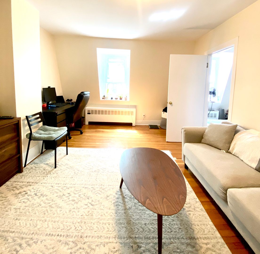 234 Lexington St, Eagle Hill