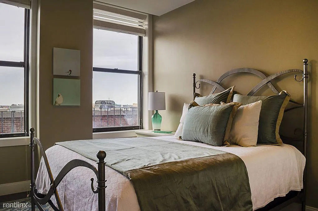 100 State St, Downtown