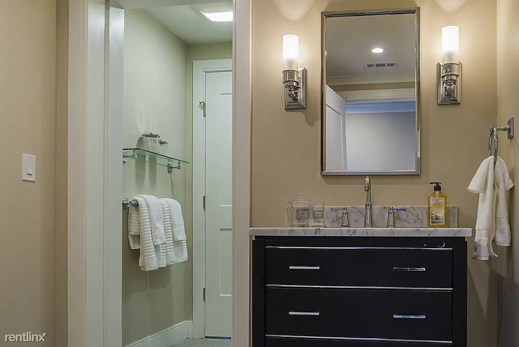 100 State St, Downtown