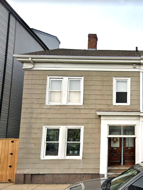 337 Dorchester St, South Boston