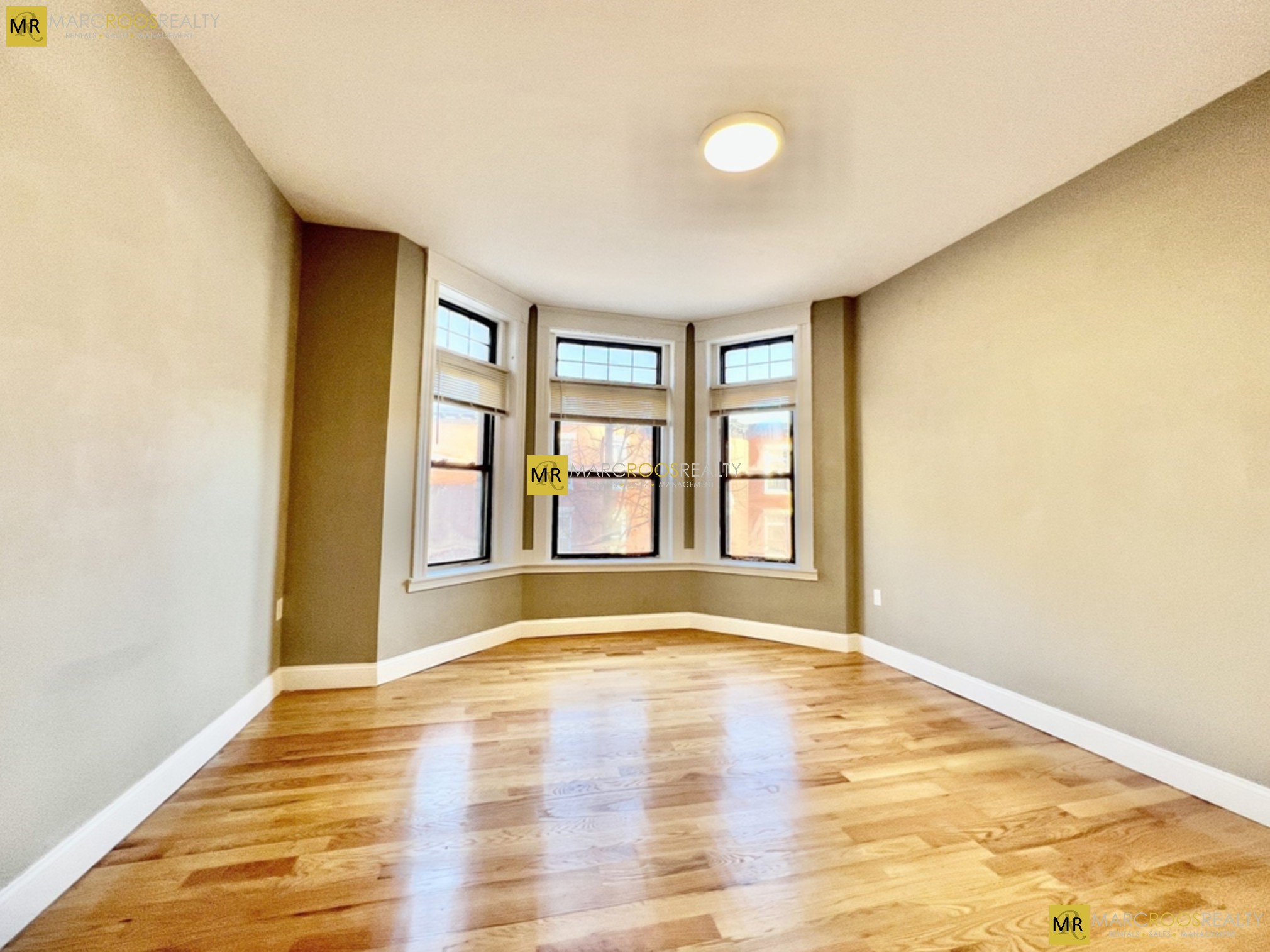 Photo 4 of Beacon St. Unit 2