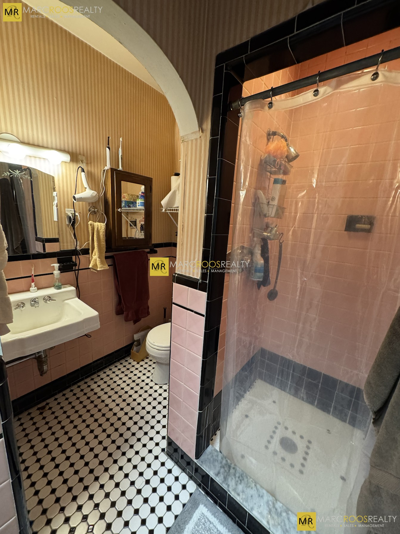 Photo 6 of 249 Commonwealth Ave. Unit 3A