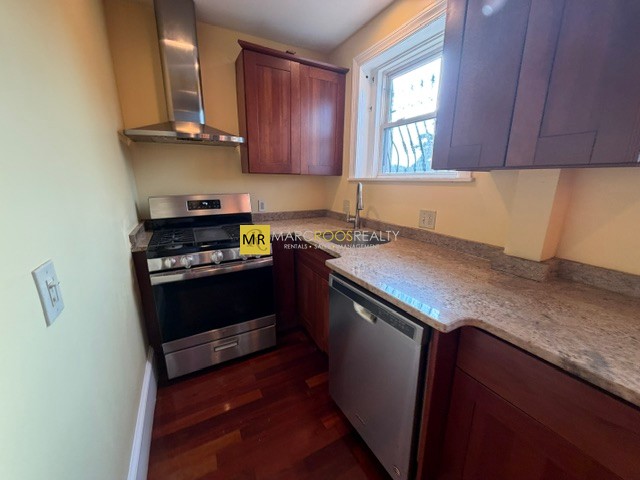 Photo 3 of Washington St. Unit 2