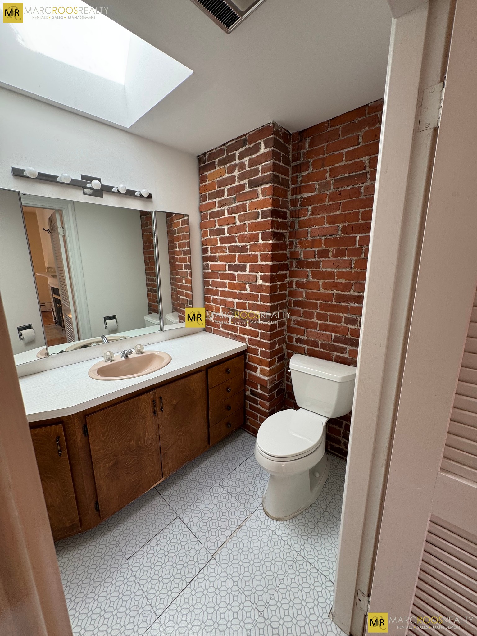 Photo 14 of Beacon St. Unit 2